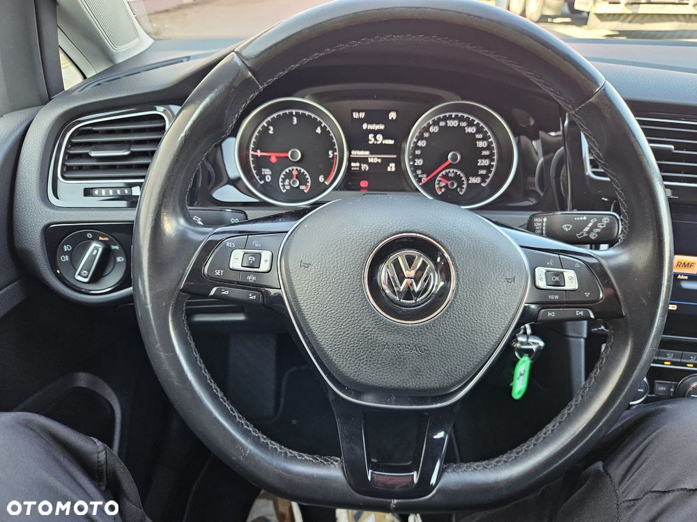 Volkswagen Golf 2.0 TDI (BlueMotion Technology) Highline - 37