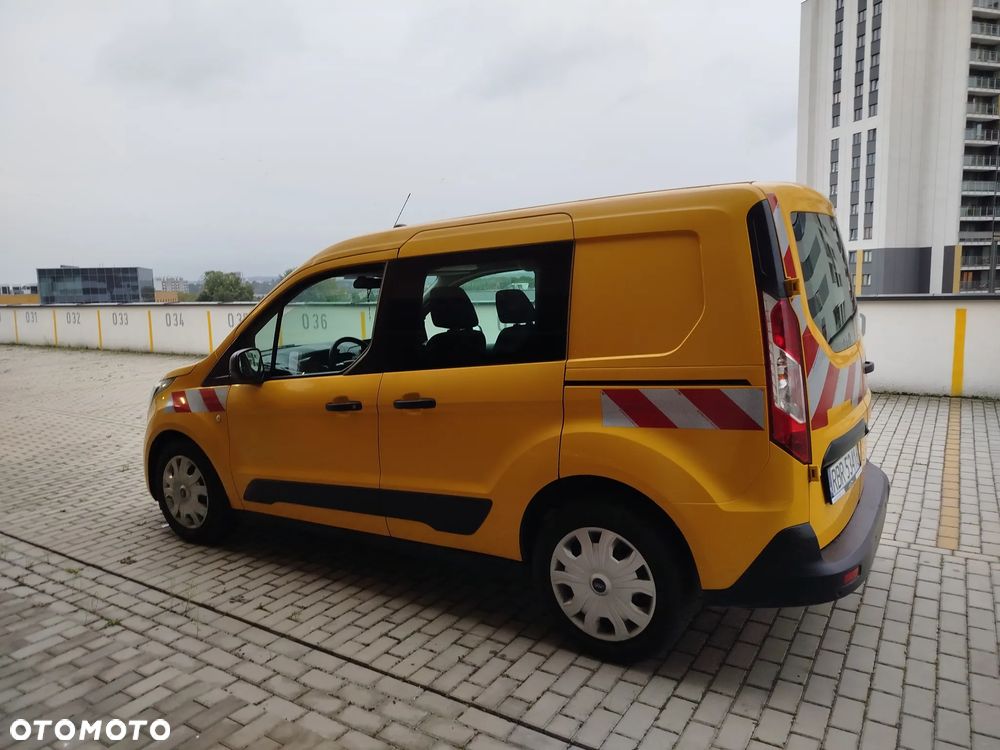 Ford Transit Connect - 9