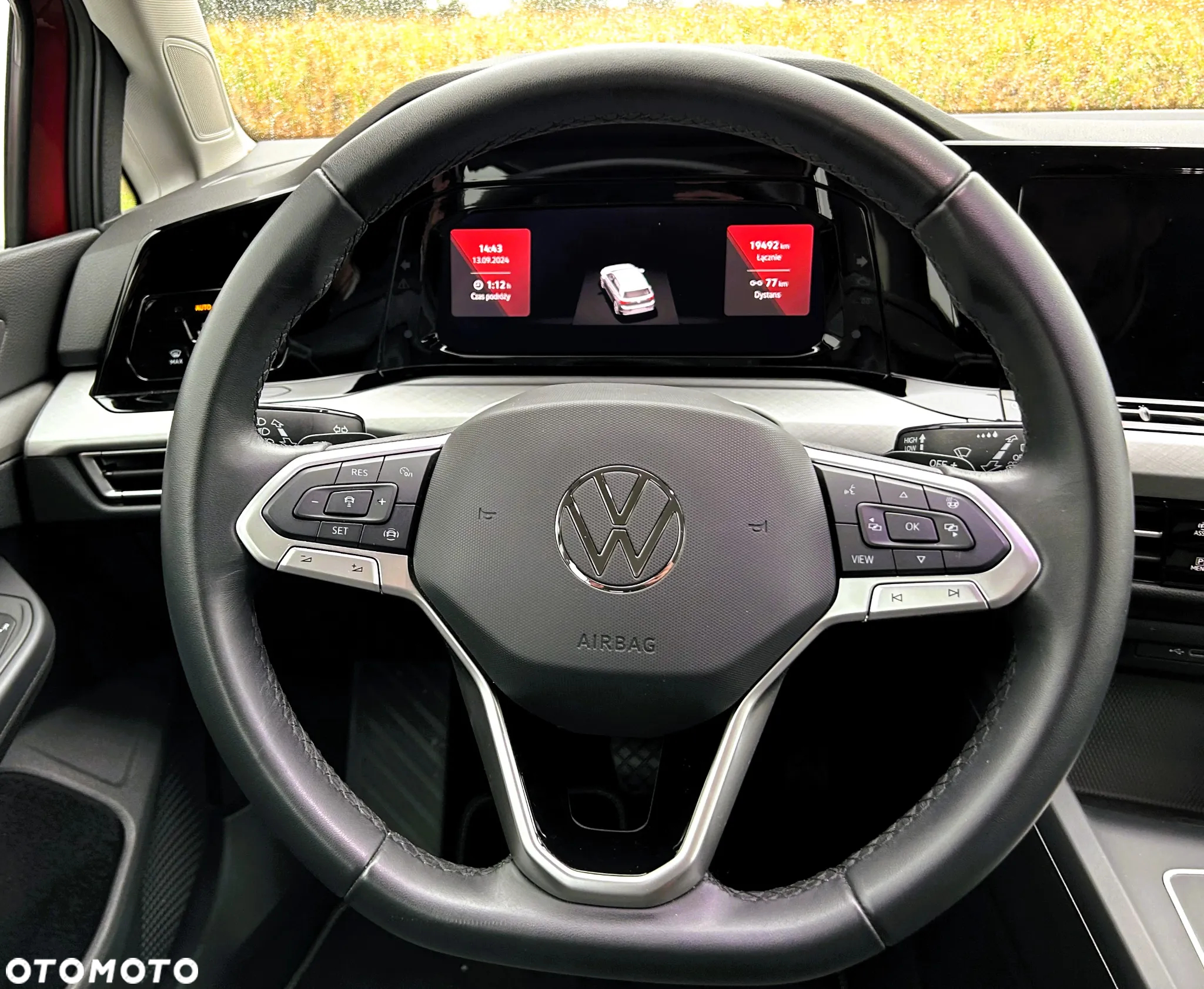 Volkswagen Golf - 8
