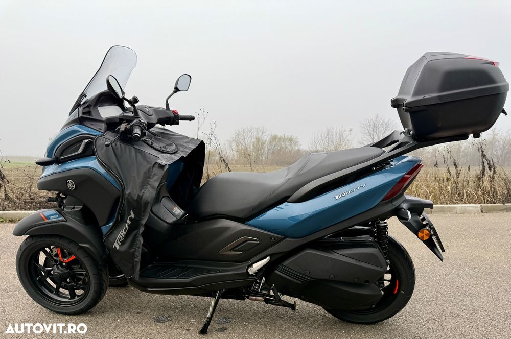 Yamaha Tricity 300 - 11
