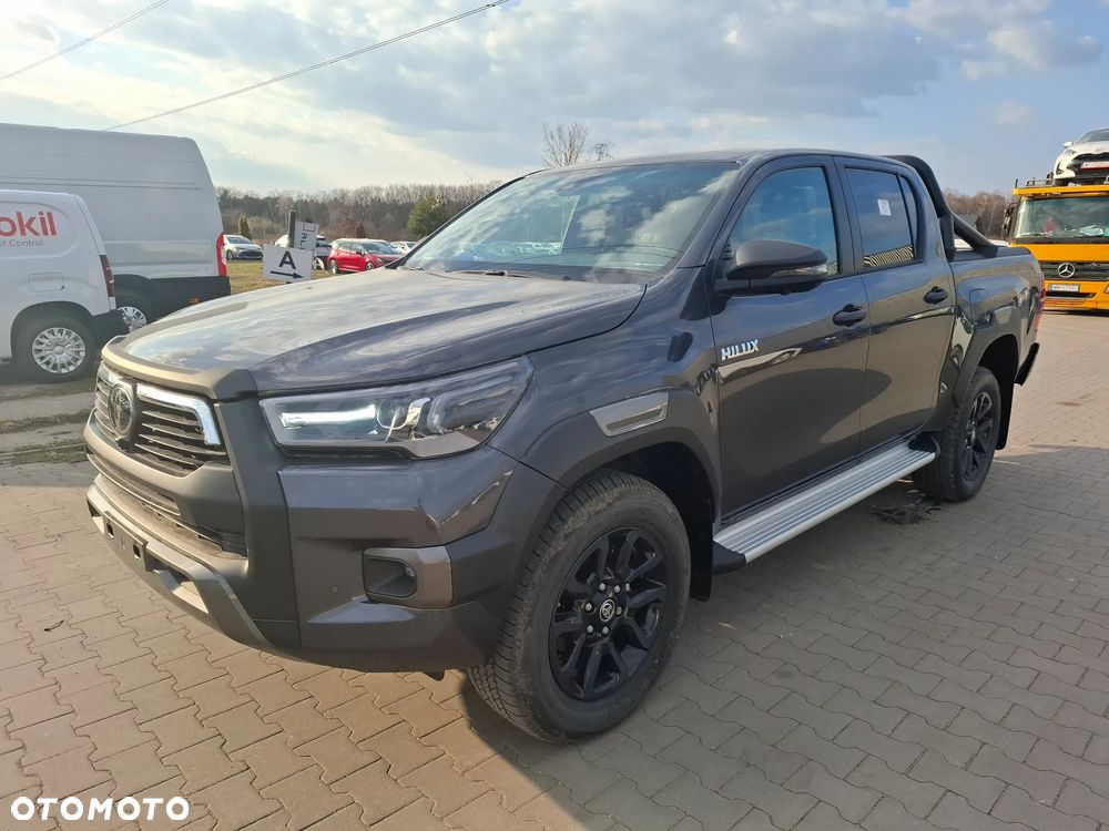 Toyota Hilux 2.8 D-4D Double Cab Invincible 4x4 - 2