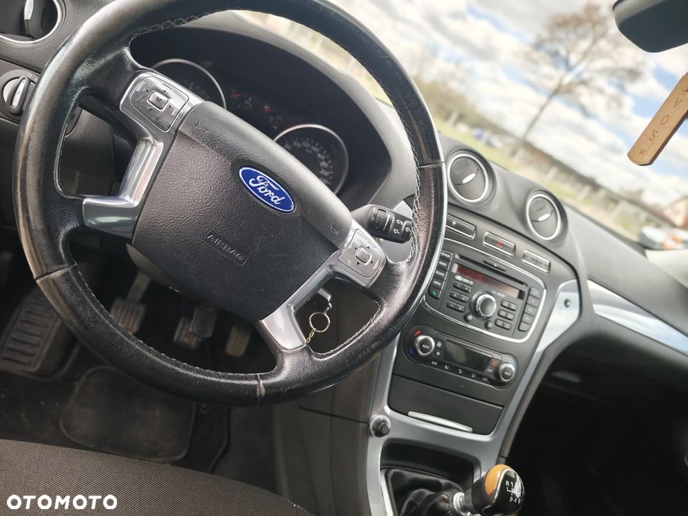 Ford Mondeo 2.0 TDCi Silver X - 15