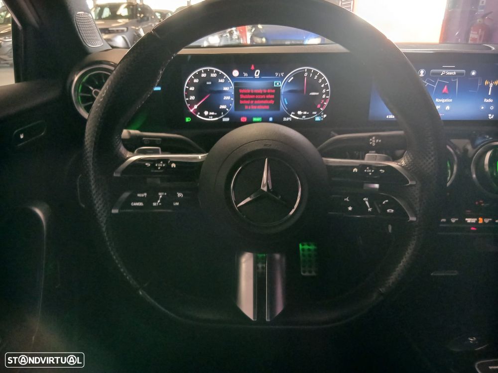 Mercedes-Benz A 250 e AMG Line - 15