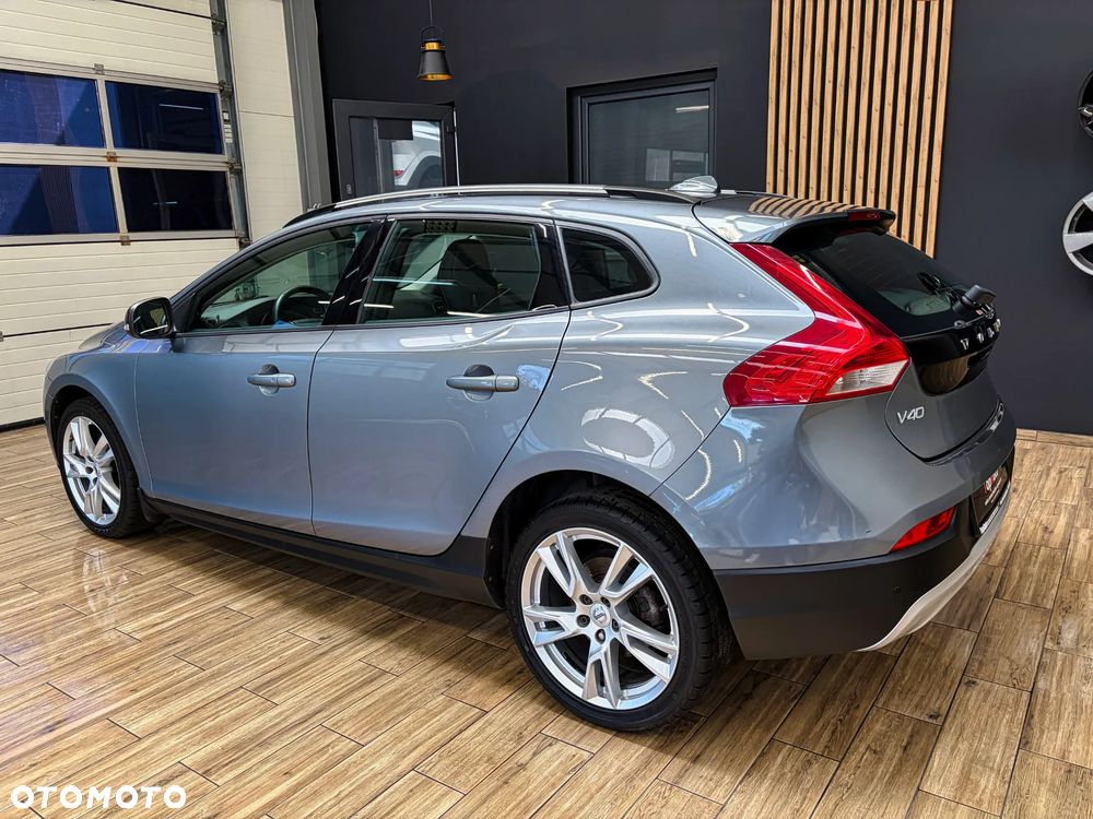 Volvo V40 Cross Country D2 Geartronic Momentum - 11