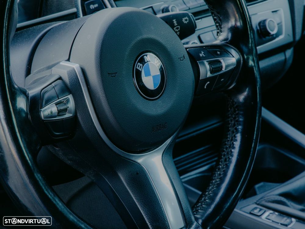 BMW 116 d Pack M - 14