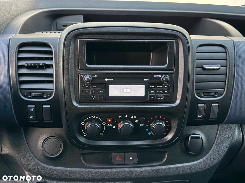 Opel Vivaro - 19