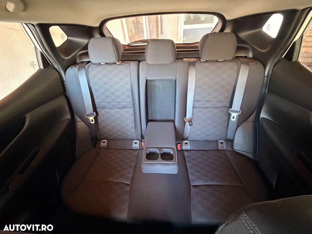 Nissan Qashqai 1.5 DCI Start/Stop N-Connecta - 12