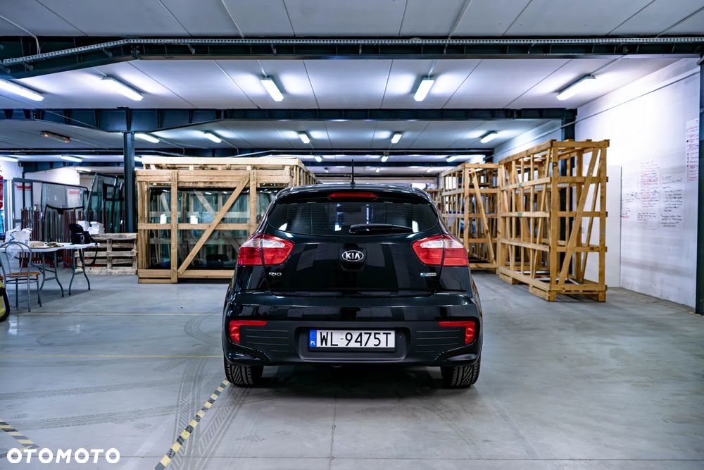 Kia Rio - 6