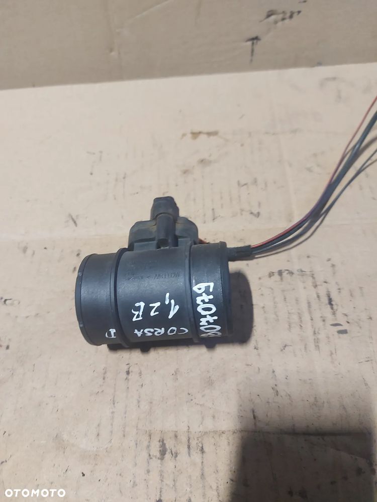 Przepływomierz Opel Corsa D 1.2b 13307079 - 1