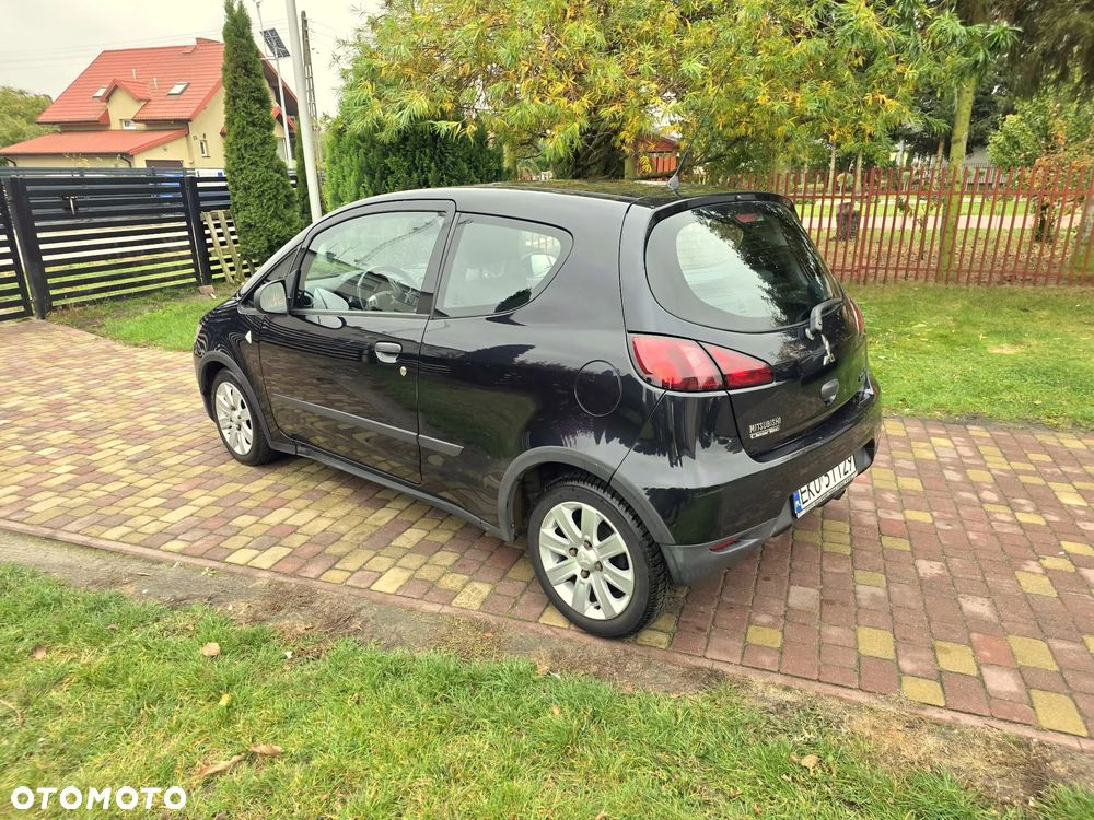 Mitsubishi Colt 2011 photo 4