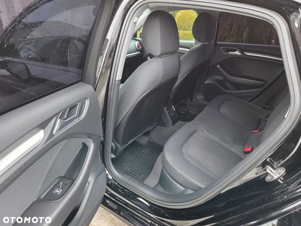 Audi A3 Limousine 1.6 TDI S tronic - 19