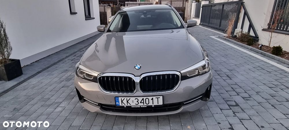 BMW Seria 5 520d xDrive Sport Line - 11