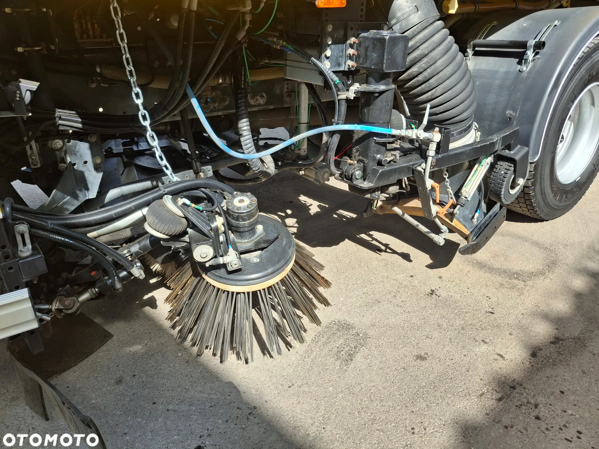 Renault C280 Zamiatarka SEMAT Zoeller FAUN Karcher 2 Silniki Rura Do Liści Listwy Ciśnieniowe Lanca 2 Zbiorniki Wody Szczotki L/R 2018r Euro 6 Motogodziny: 740MTH - 15
