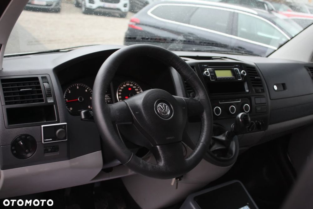Volkswagen Transporter T5 LIFT - 10