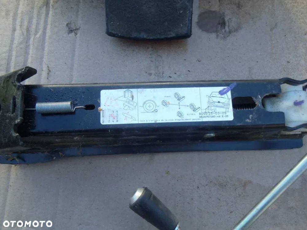 lewarek podnośnik opel astra corsa combo meriva 900kg 650kg oryginal - 2