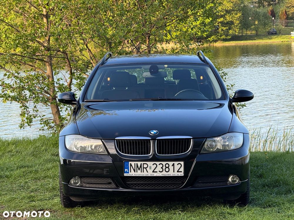 BMW Seria 3 318d DPF - 2