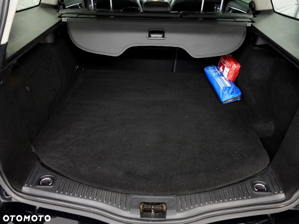 Ford Mondeo - 39