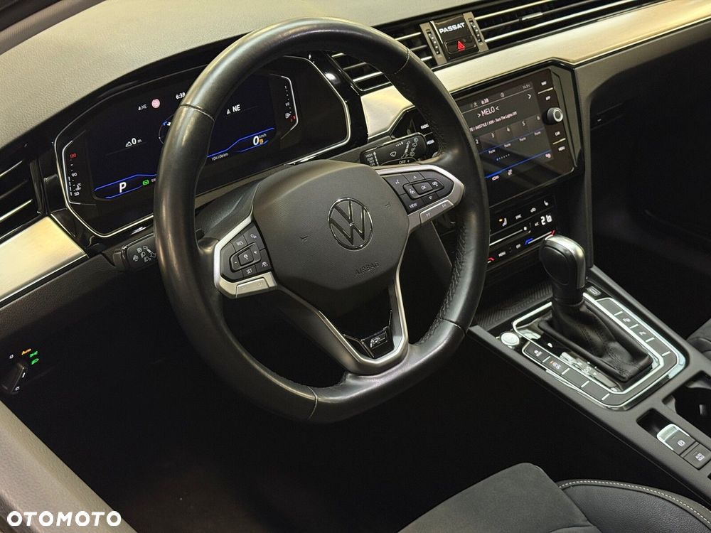 Volkswagen Passat - 23