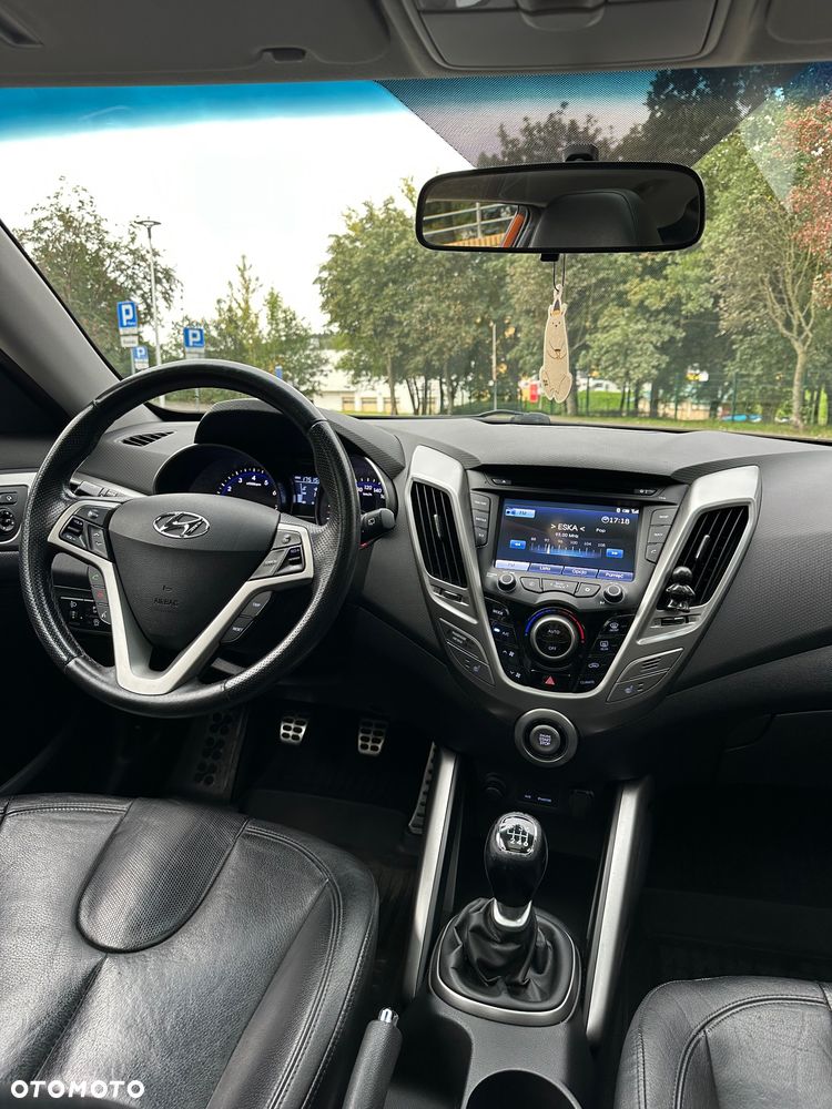 Hyundai Veloster 1.6 GDI Premium - 13