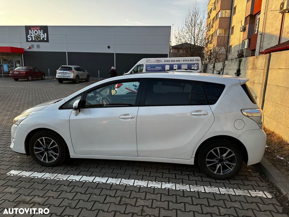 Toyota Verso - 4
