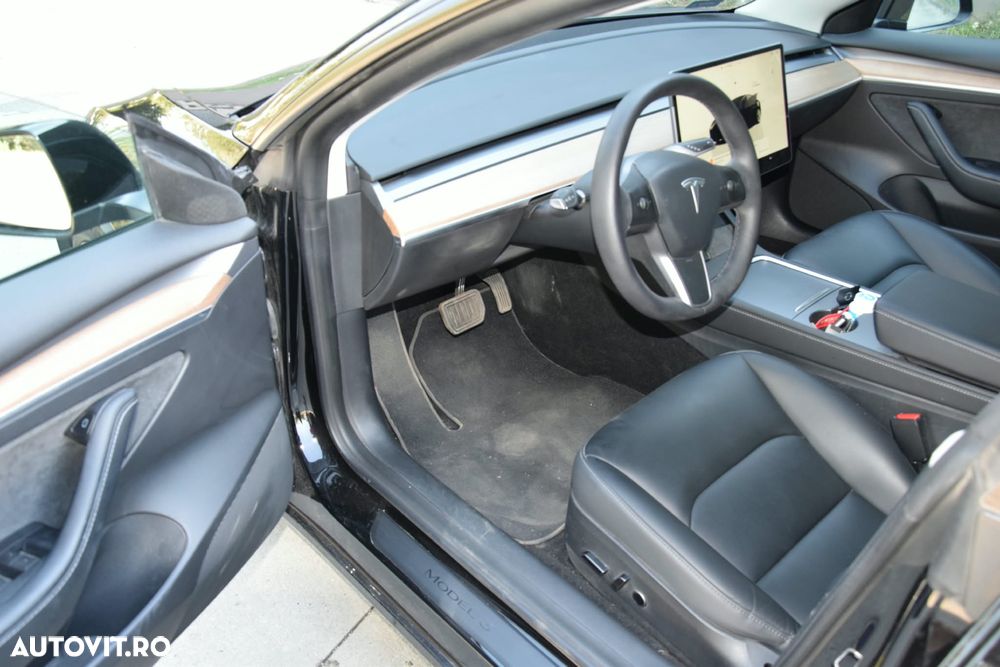 Tesla Model 3 Long Range AWD Premium - 3