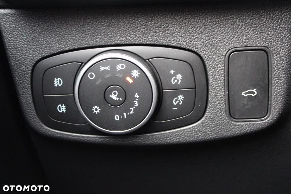 Ford Focus - 12