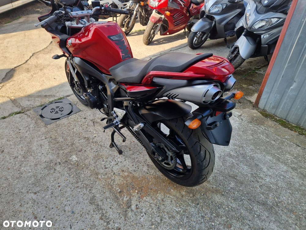 Yamaha FZ6 - 9