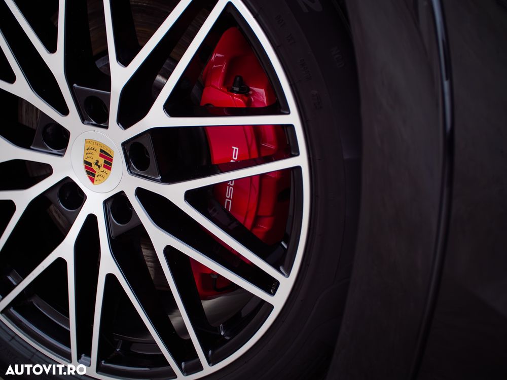 Porsche Cayenne - 12