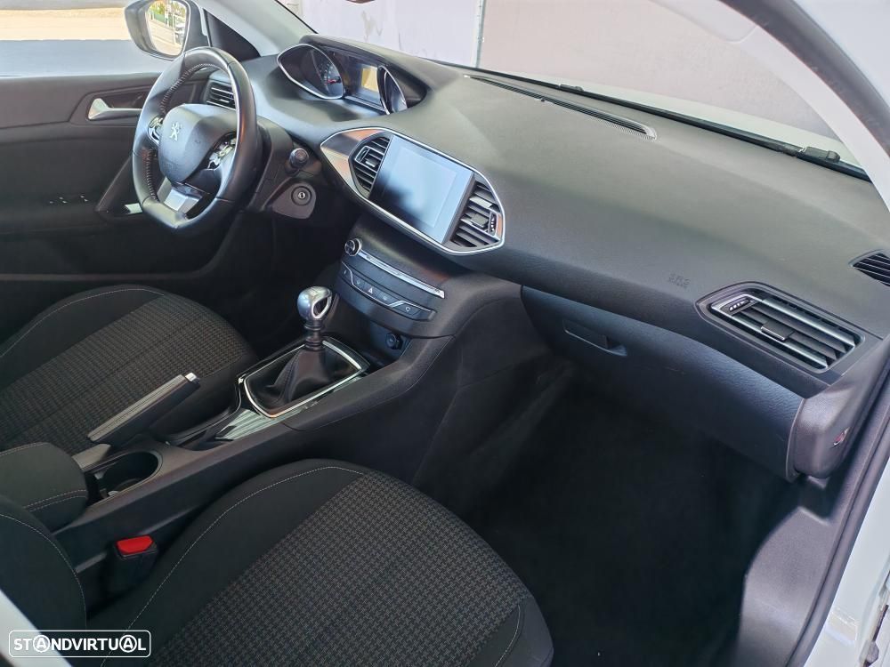 Peugeot 308 1.5 BlueHDi Style - 10