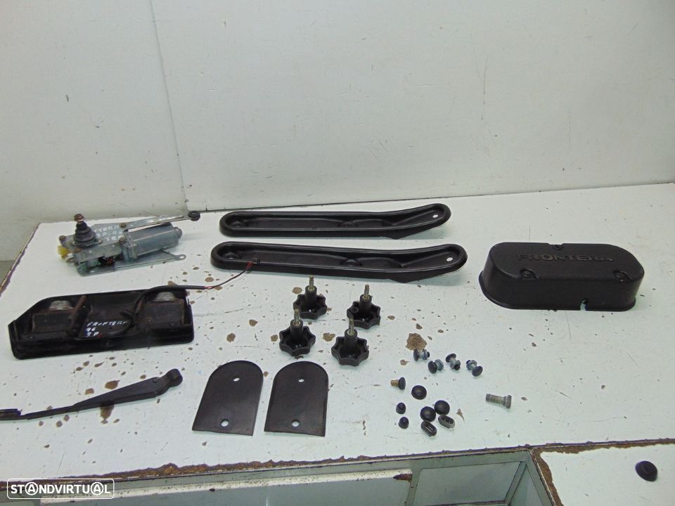 Opel frontera 1996 acessórios da mala - 1