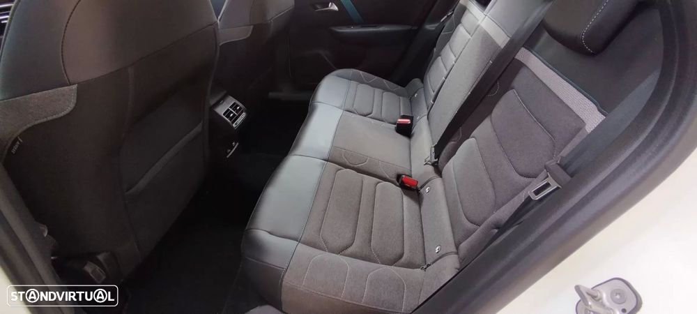 Citroën e-C4 X - 21