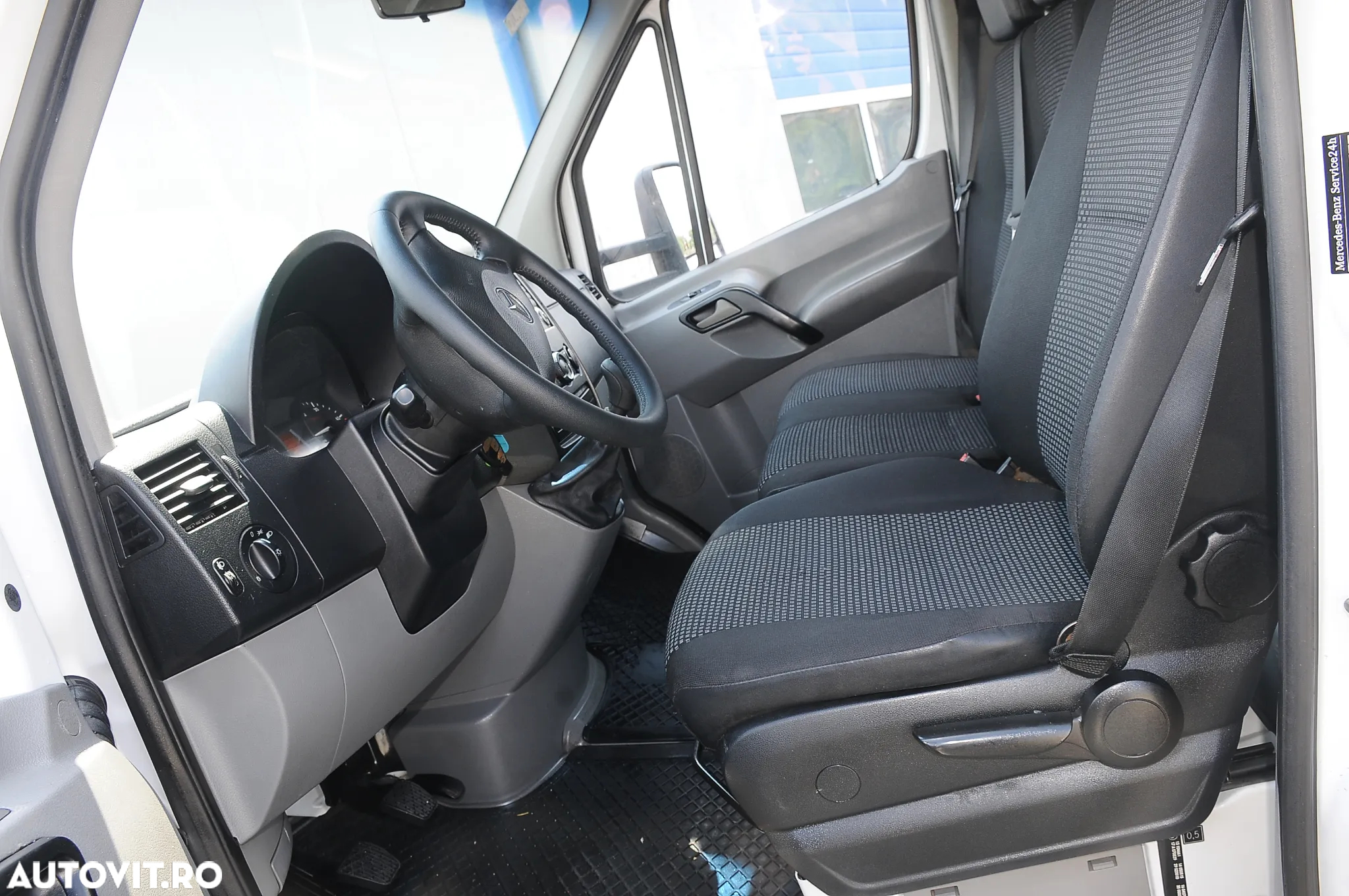 Mercedes-Benz Sprinter - 6