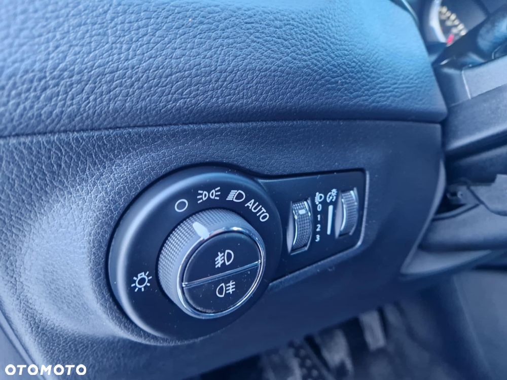 Jeep Compass 1.4 MultiAir Longitude - 21