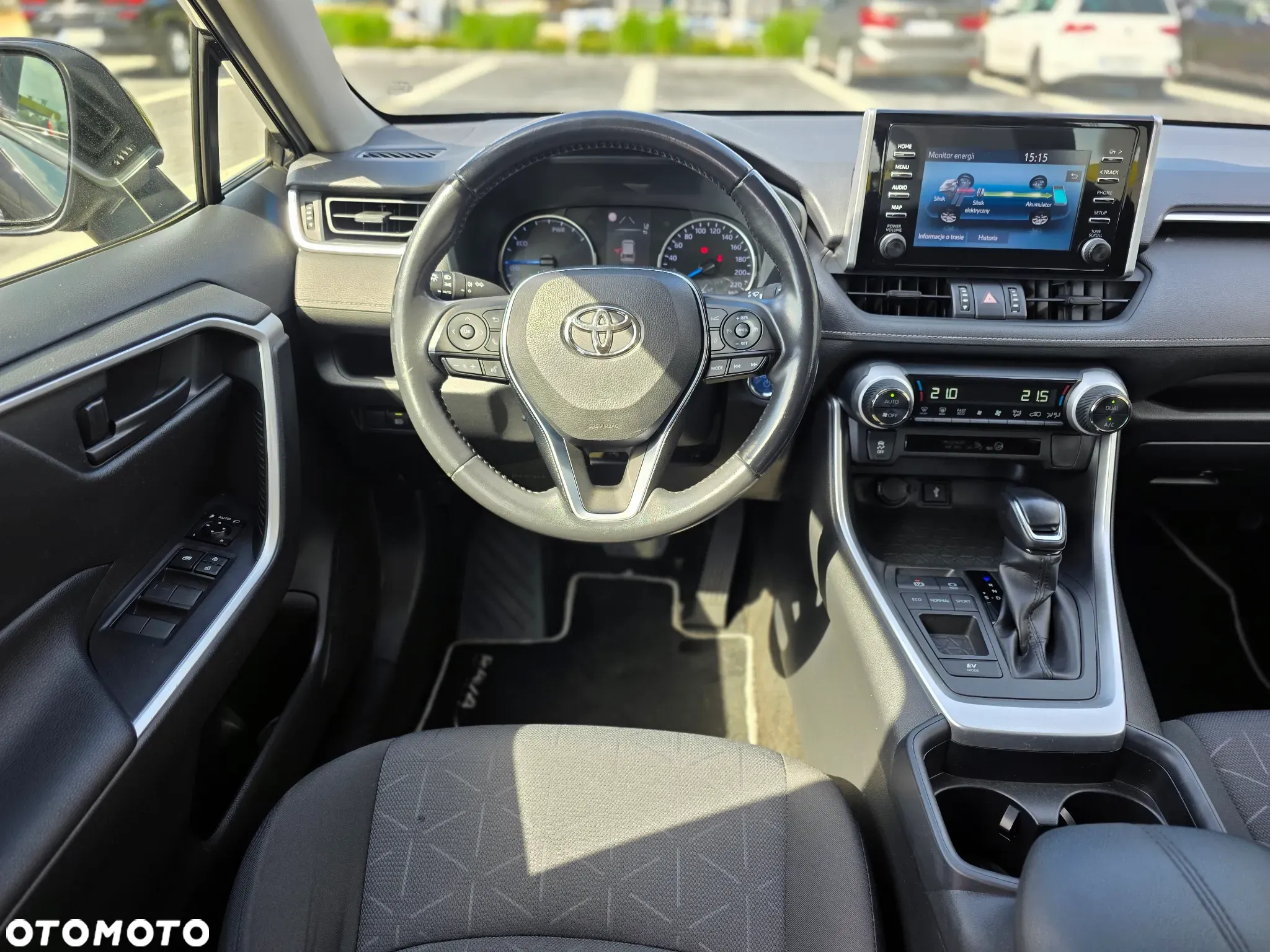 Toyota RAV4 - 24