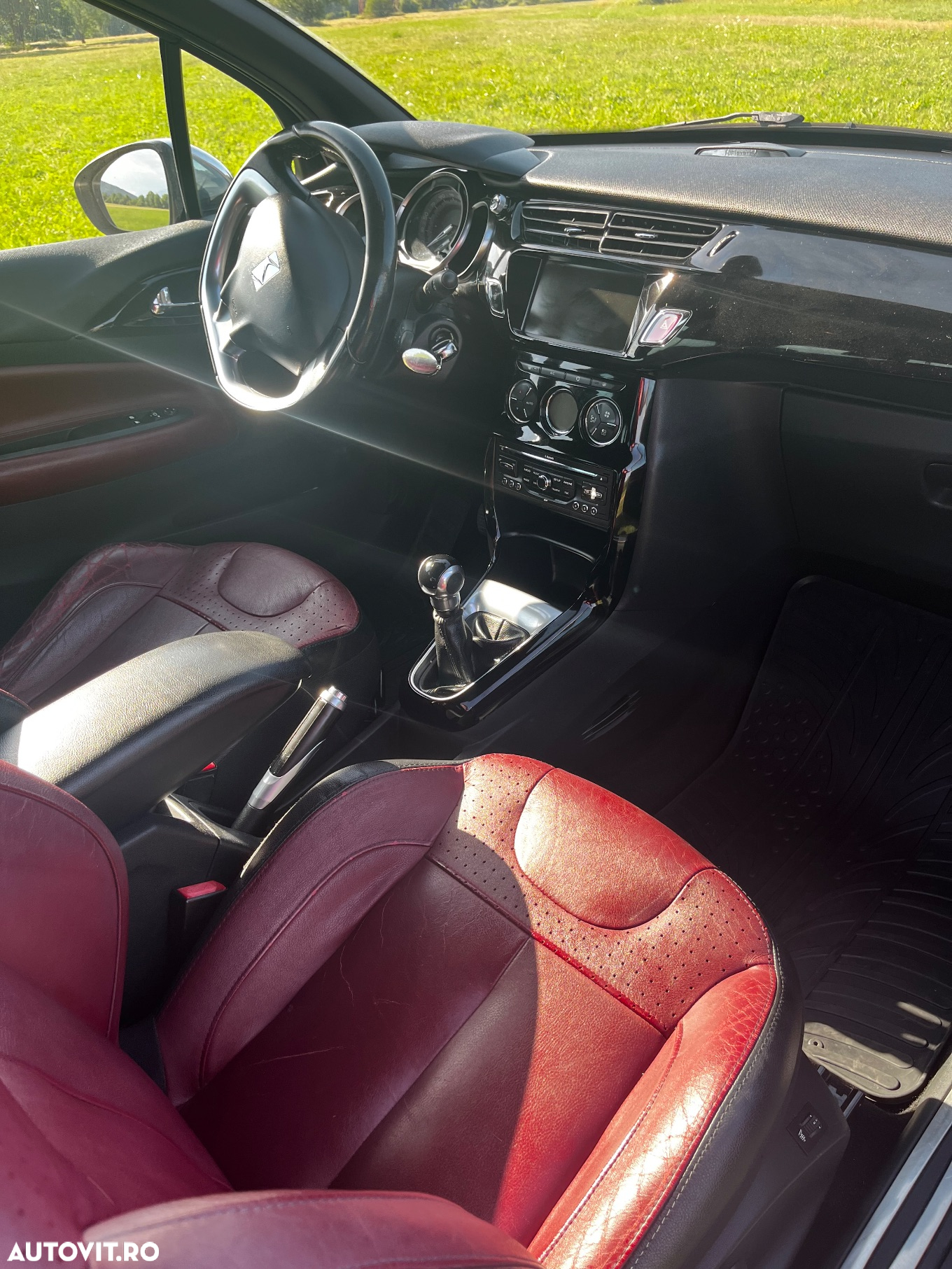 Citroën DS3 Cabrio VTi 120 SoChic - 4