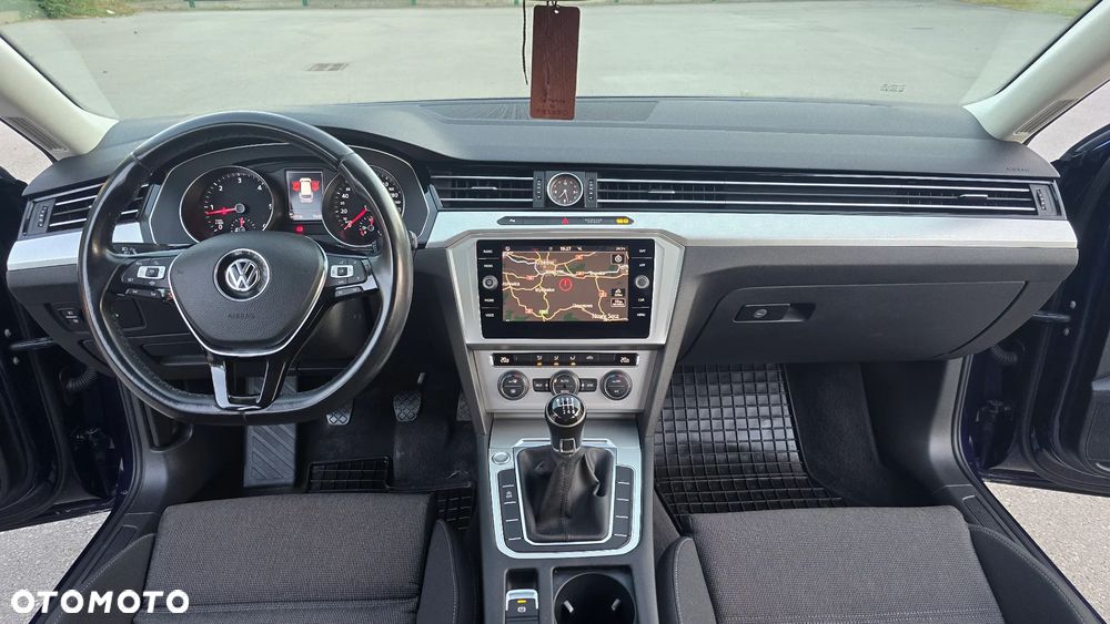 Volkswagen Passat ver-2-0-tdi-scr-comfortline - 16