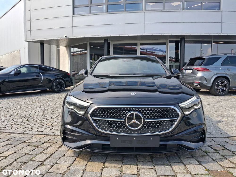Mercedes-Benz Klasa E 200 mHEV 4-Matic AMG 9G-Tronic - 2