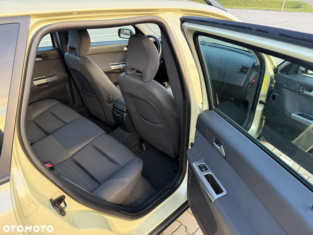 Volvo V50 1.8 Momentum - 11