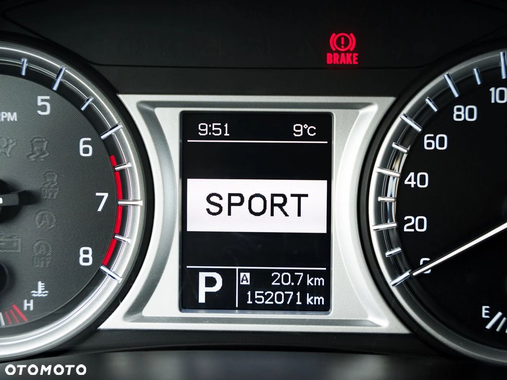 Suzuki Vitara 1.6 Premium 4WD - 32