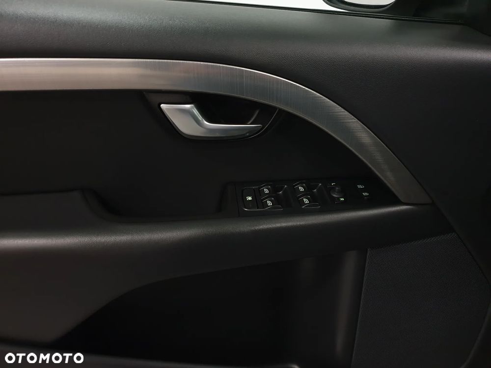 Volvo V70 2.0D Summum - 7