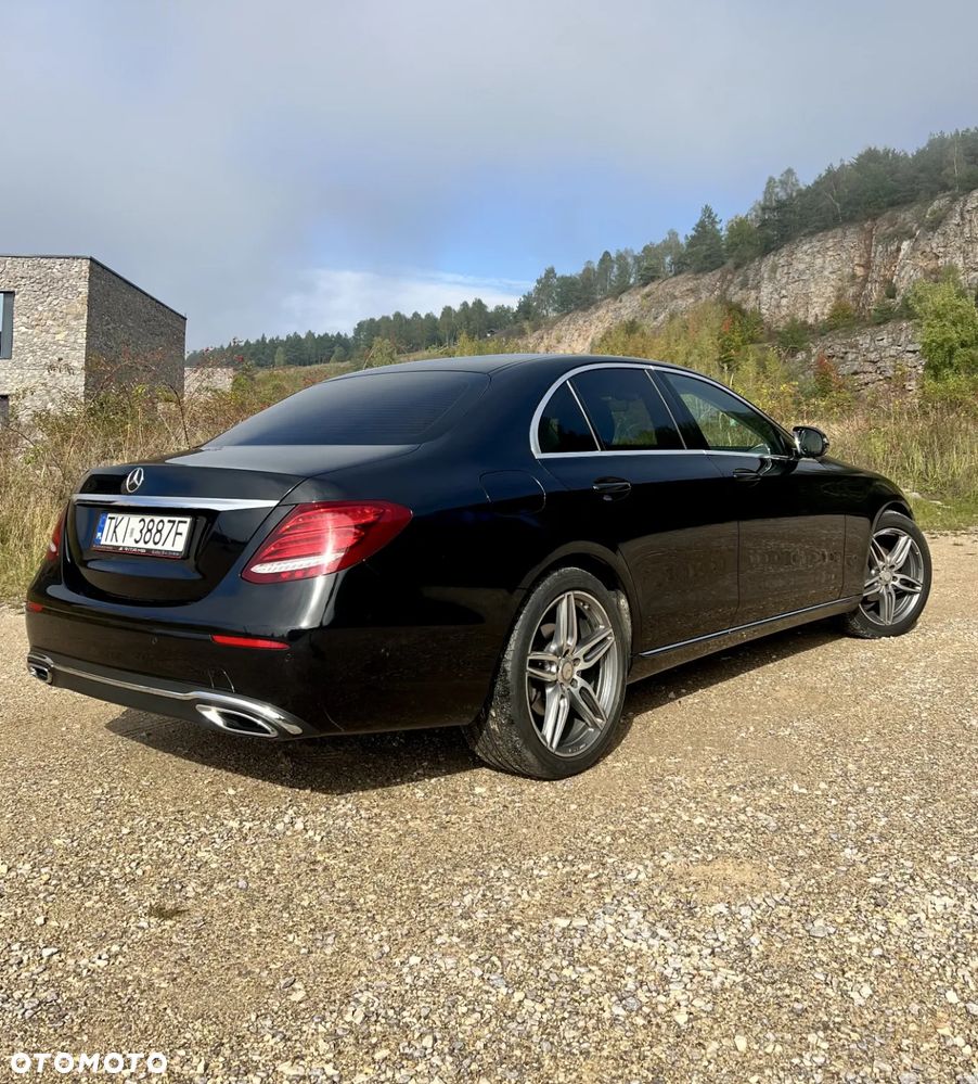 Mercedes-Benz Klasa E 220 d T 9G-TRONIC - 8
