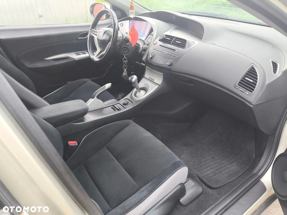 Honda Civic - 8