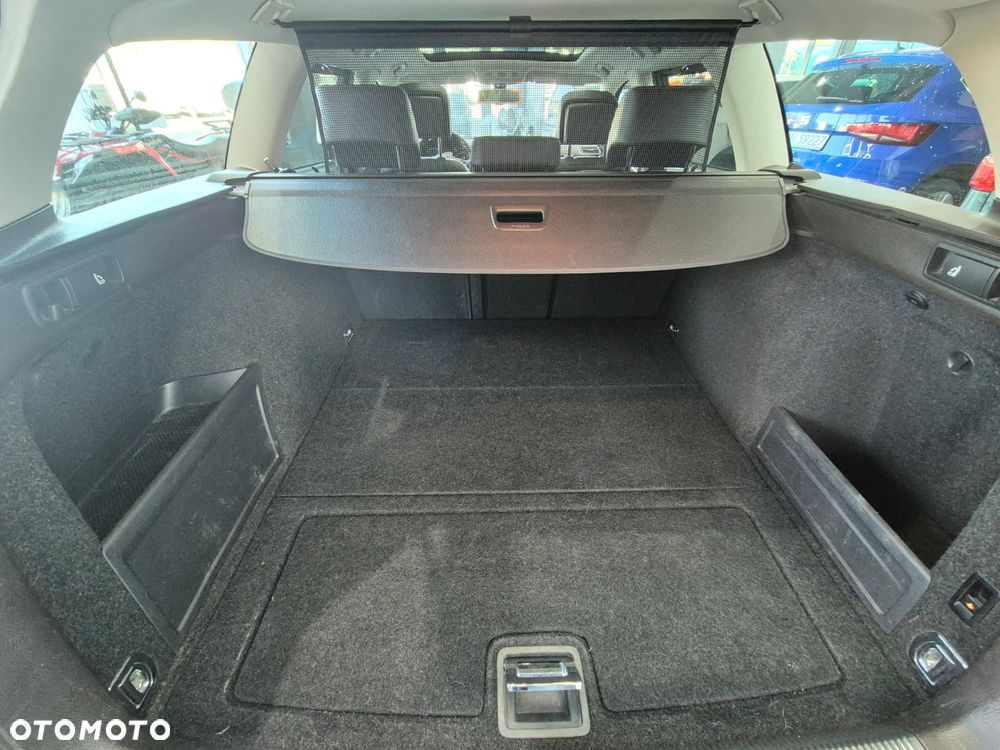 Volkswagen Passat 2.0 TDI BlueMotion Technology Highline - 32