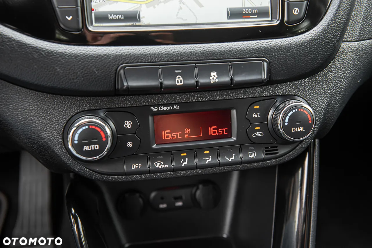 Kia Ceed - 25