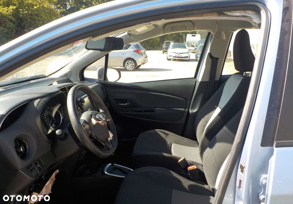 Toyota Yaris - 26