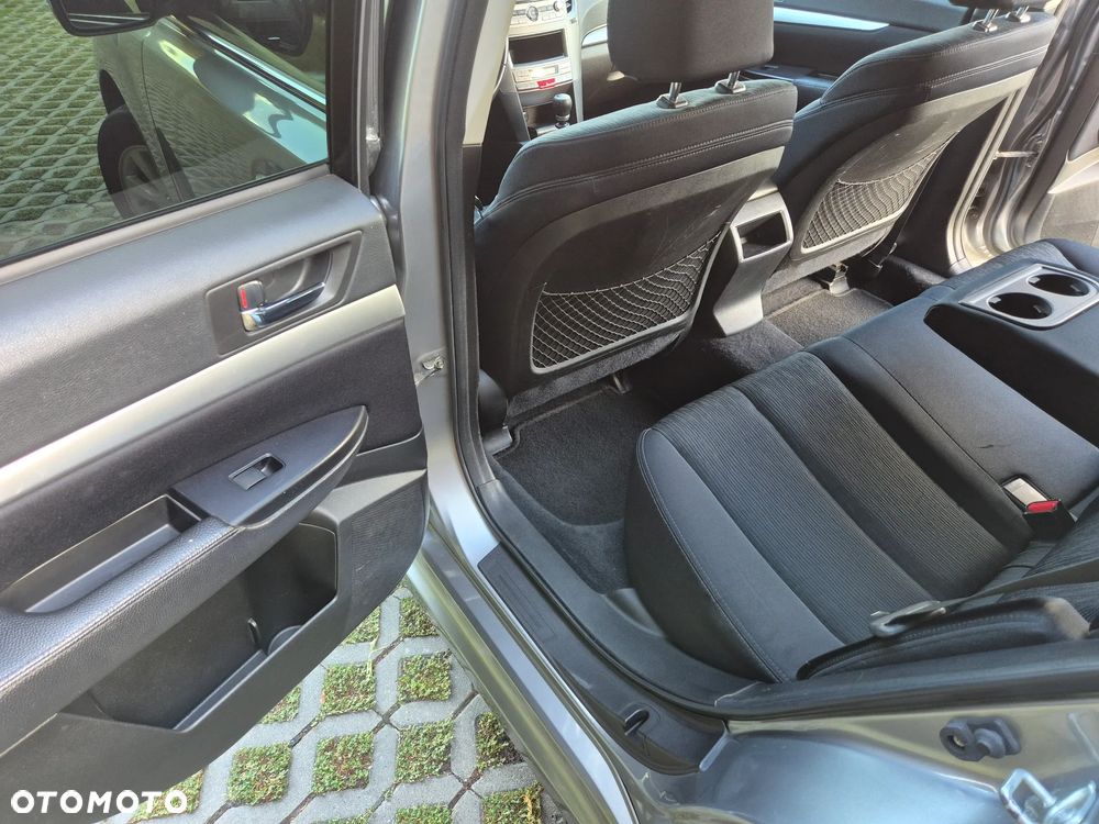 Subaru Legacy 2.0R Comfort - 12
