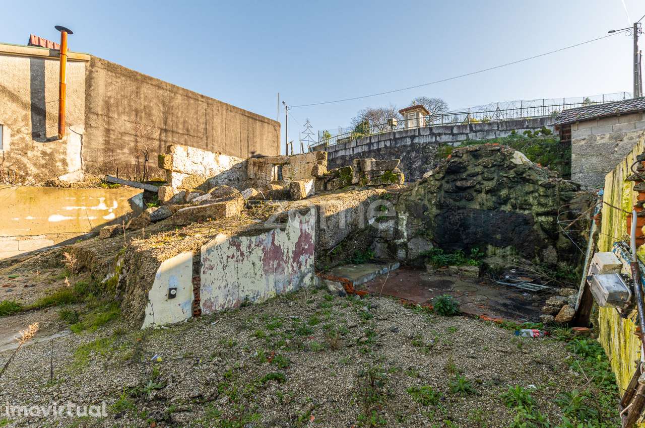 Moradia em Ruínas para Recuperar, em Penafiel - Grande imagem: 4/22