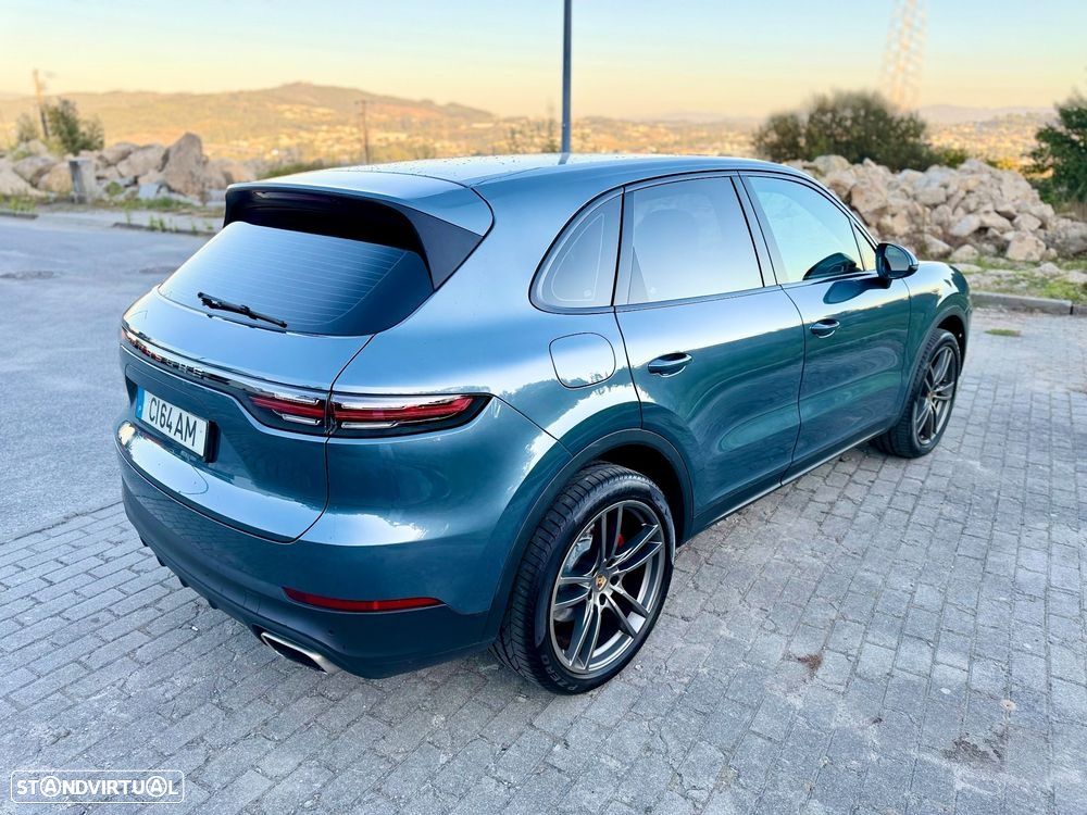 Porsche Cayenne E-Hybrid - 2