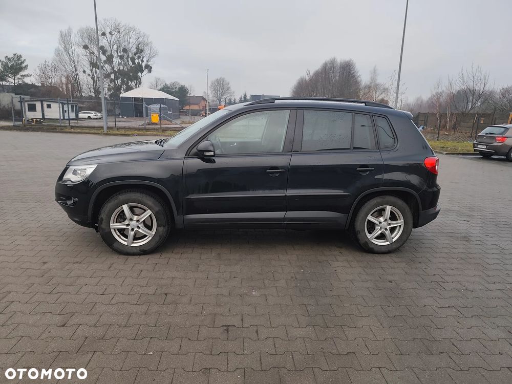 Volkswagen Tiguan - 2