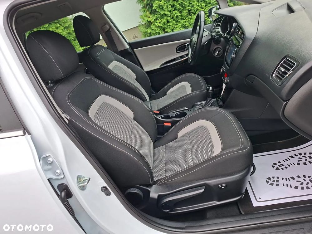 Kia Ceed 1.6 GDI DCT SW Platinum Edition - 16